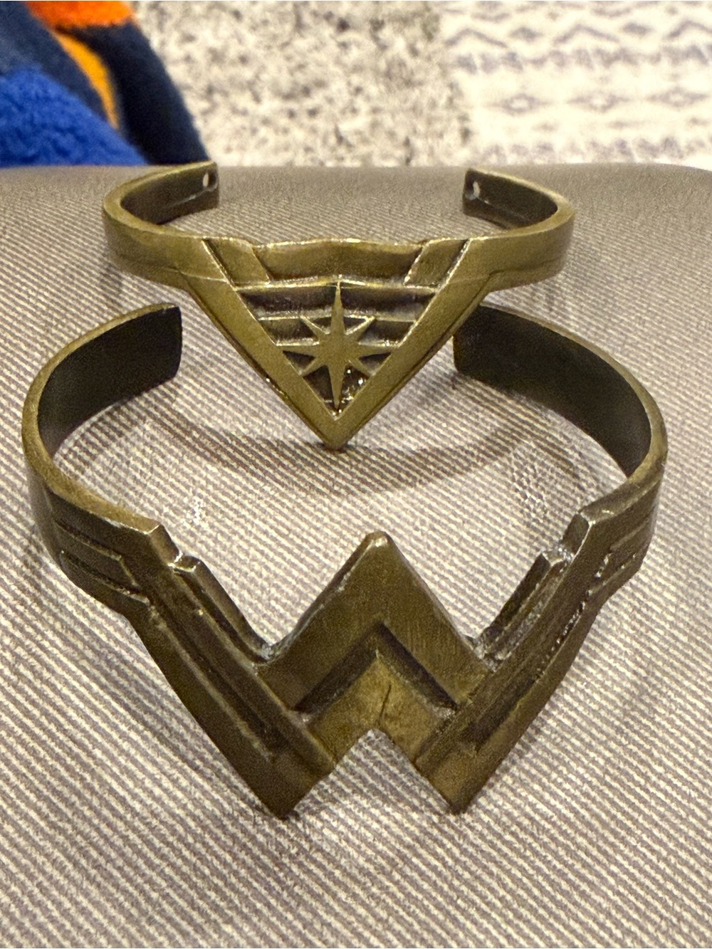 Wonder-Inspired Bronze Tone Women’s Cuff Bracelet Set - Metallic Brown